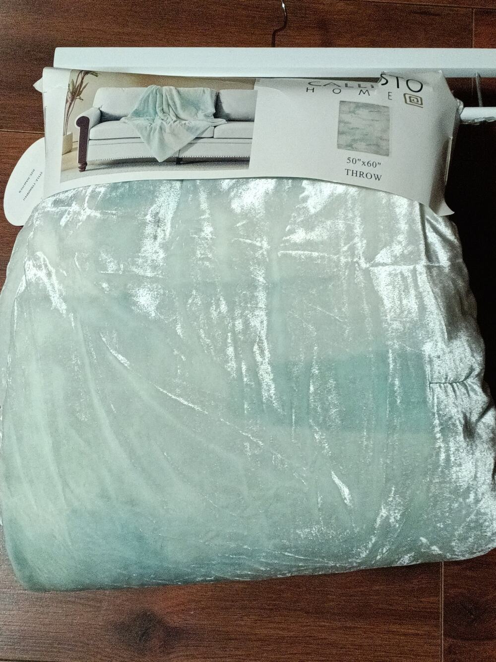 Callisto Home 50" x 60" Multicolor Velvet Plush Throw Blanket Blue/White SOFT